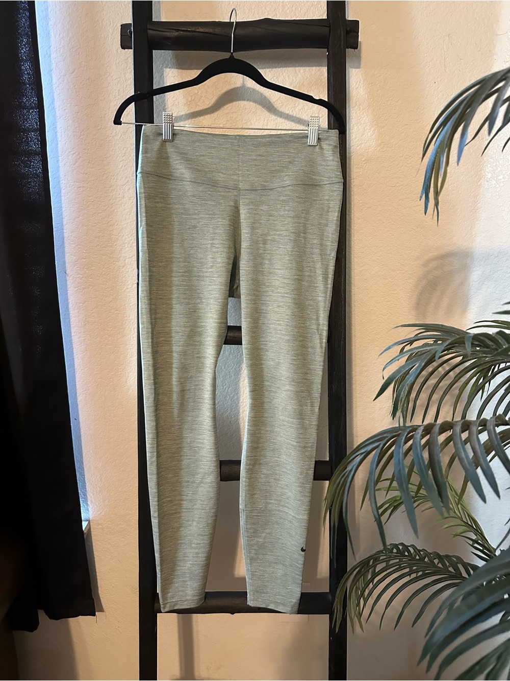 Nike Light Sage High-Rise Leggings